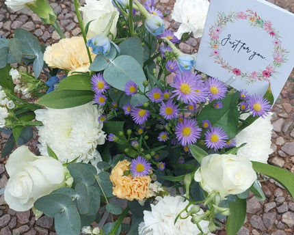 The Flourish Posy