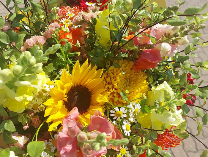 Fresh flowers delivered to Kloof, Hillcrest and Upper Highway